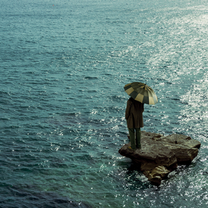 亚洲明星合成综合久久
